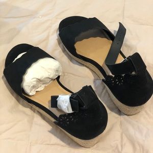 Torrid 10W black espadrilles - never worn